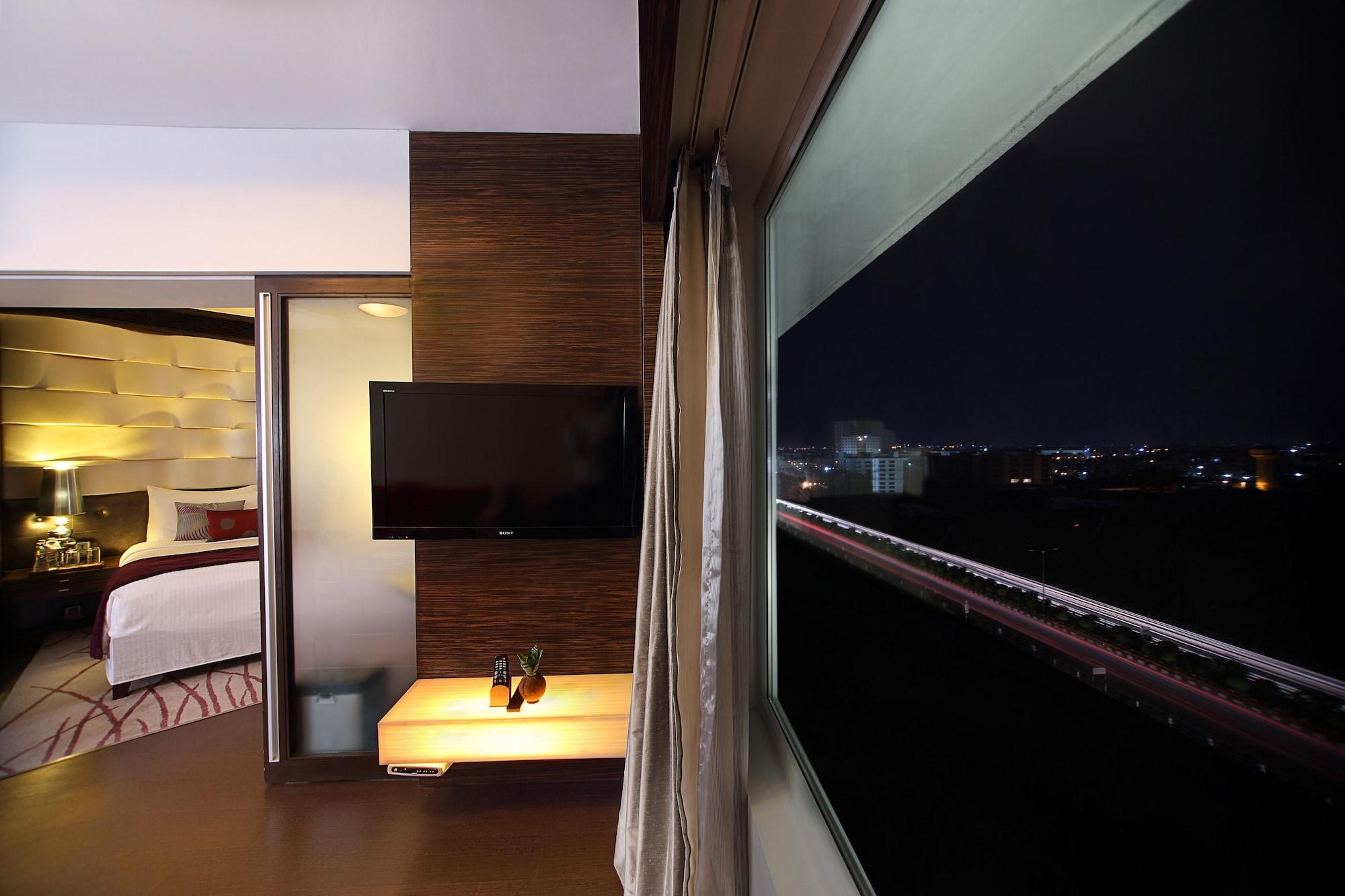 Fortune Select Sg Highway, Ahmedabad - Member Itc Hotels' Group المظهر الخارجي الصورة