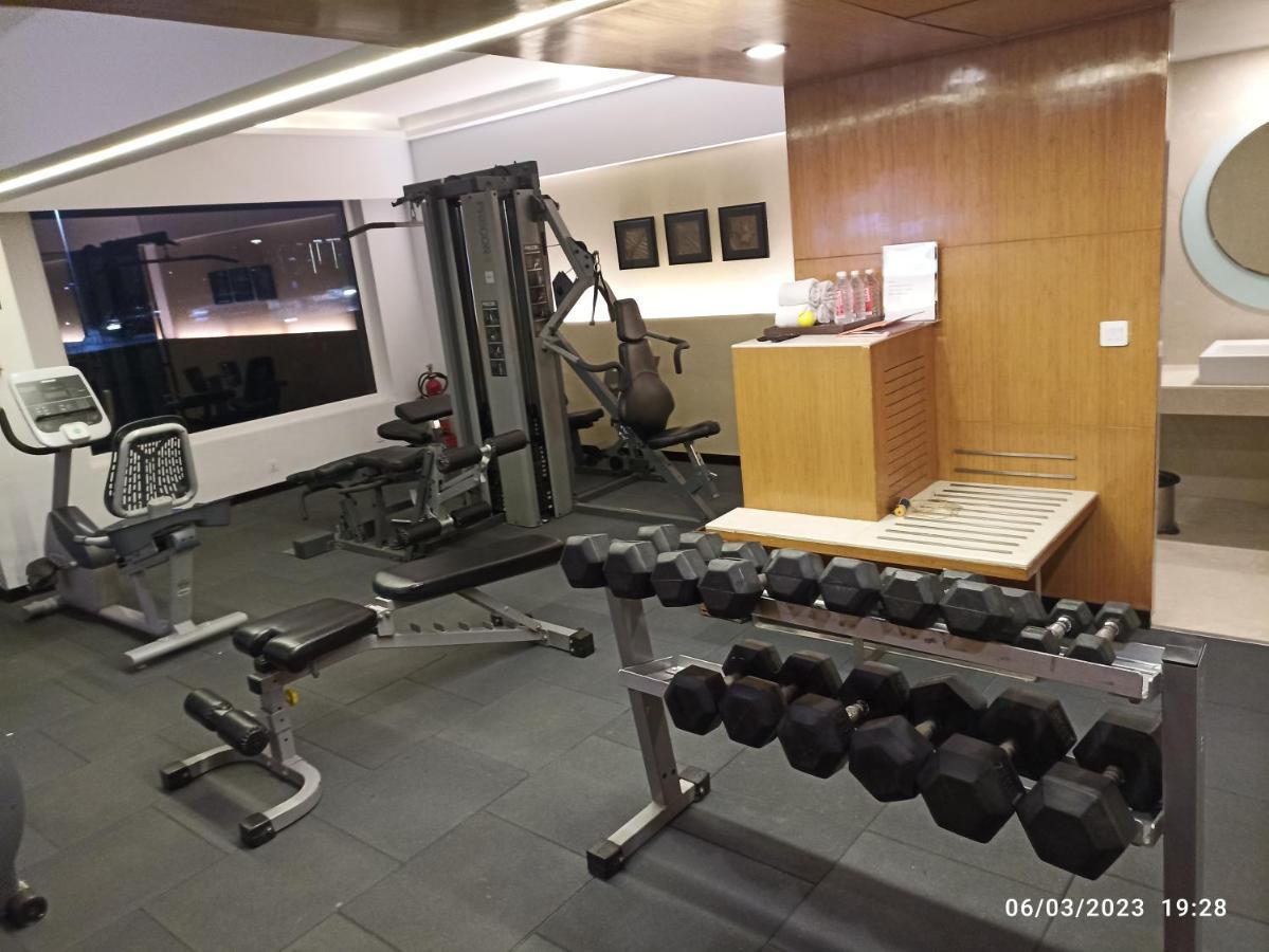 Fortune Select Sg Highway, Ahmedabad - Member Itc Hotels' Group المظهر الخارجي الصورة
