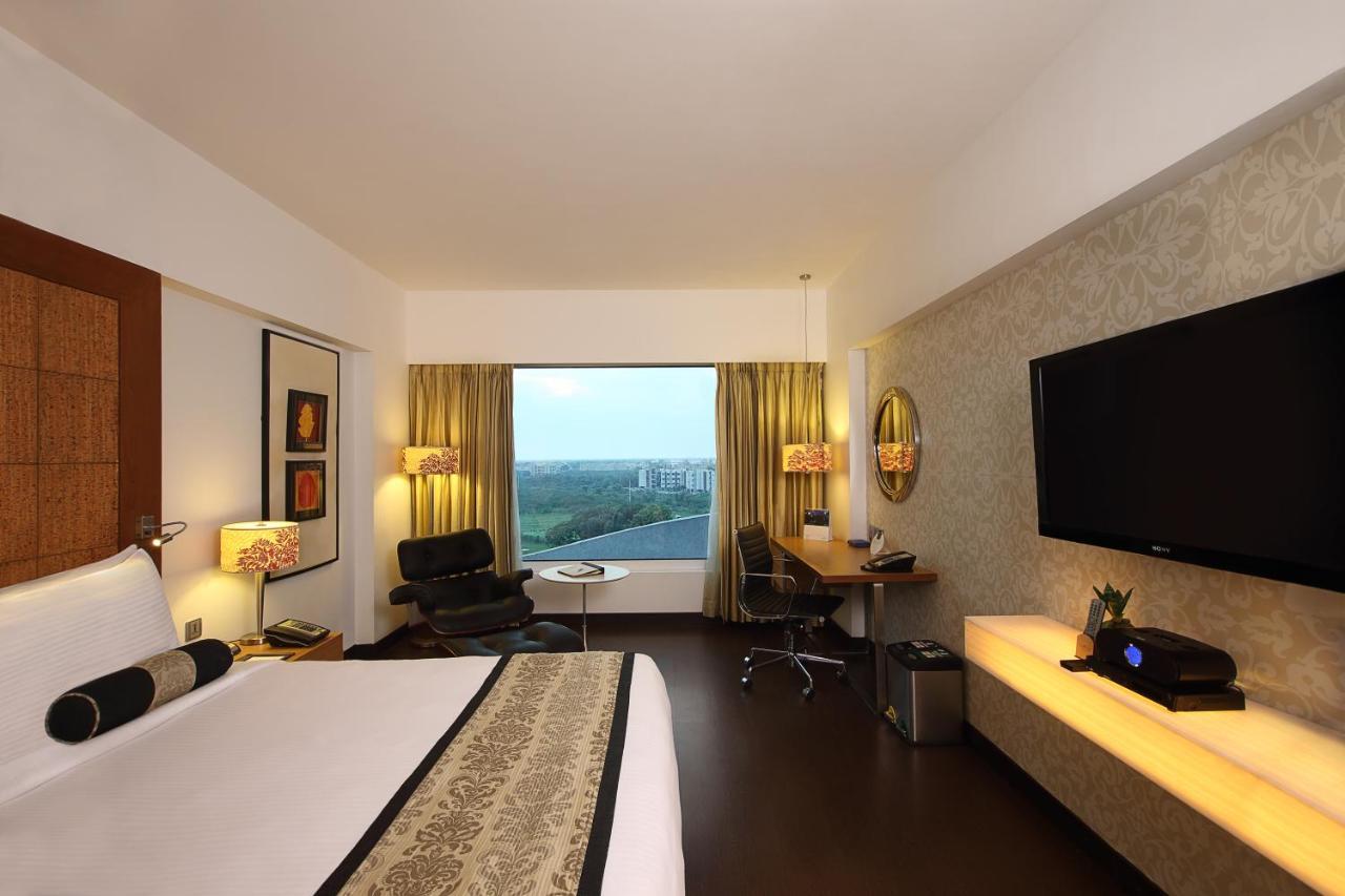 Fortune Select Sg Highway, Ahmedabad - Member Itc Hotels' Group المظهر الخارجي الصورة