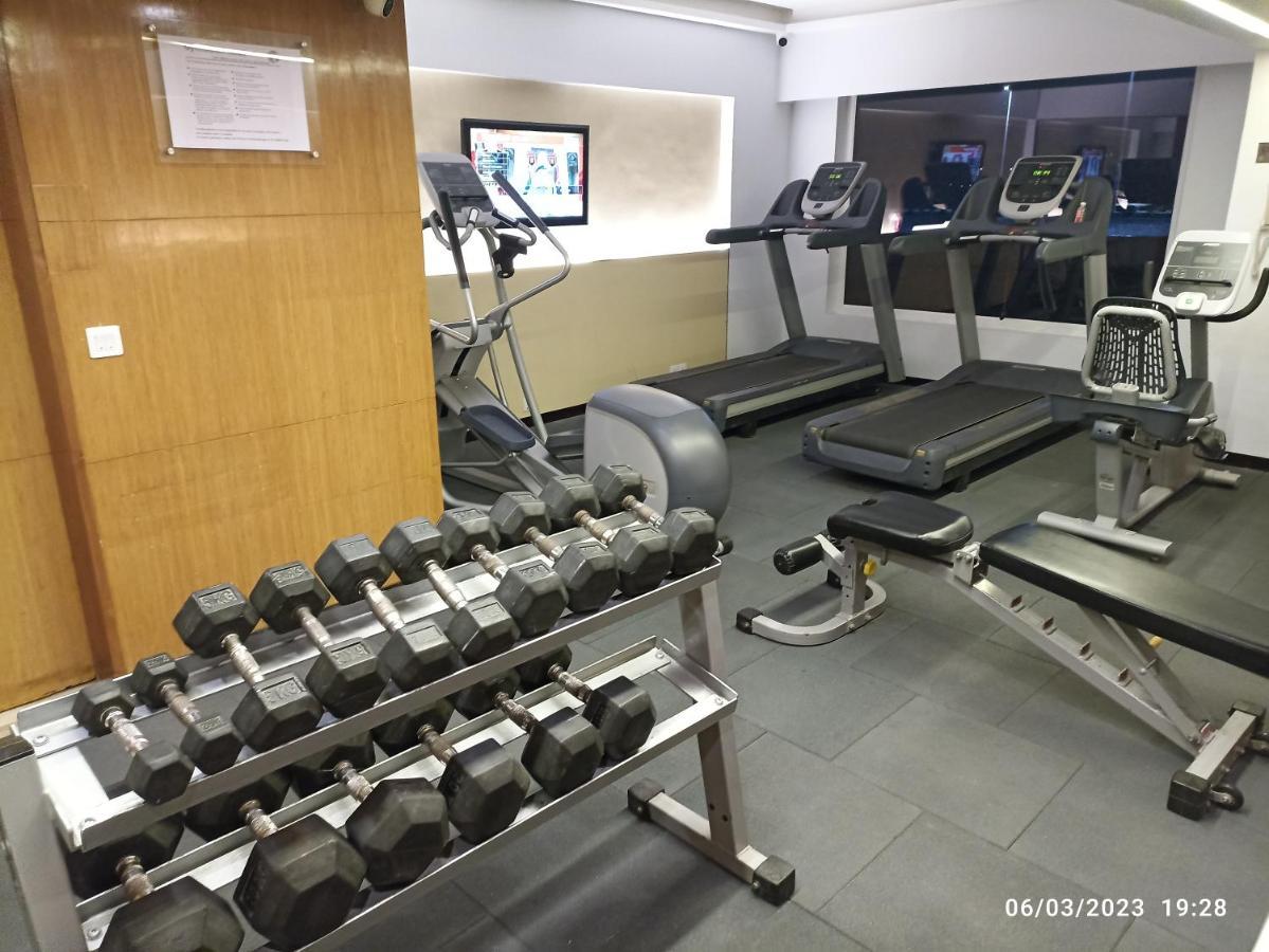 Fortune Select Sg Highway, Ahmedabad - Member Itc Hotels' Group المظهر الخارجي الصورة