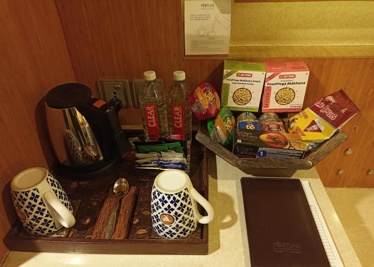 Fortune Select Sg Highway, Ahmedabad - Member Itc Hotels' Group المظهر الخارجي الصورة