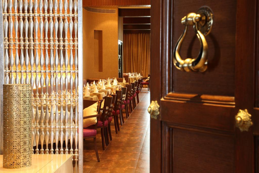 Fortune Select Sg Highway, Ahmedabad - Member Itc Hotels' Group المظهر الخارجي الصورة