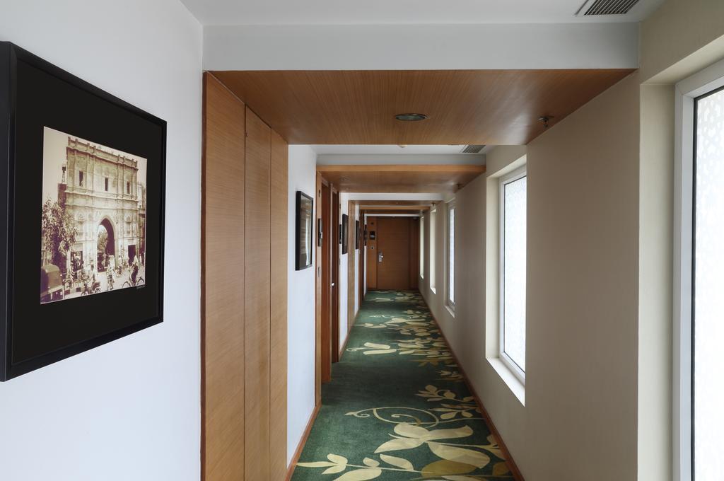 Fortune Select Sg Highway, Ahmedabad - Member Itc Hotels' Group المظهر الخارجي الصورة