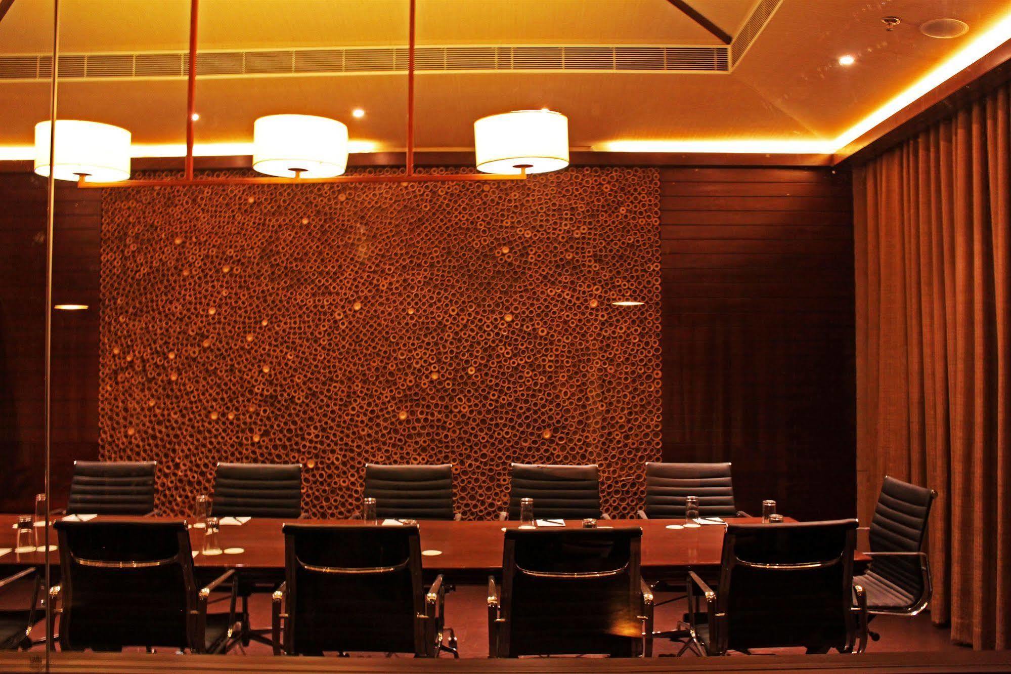 Fortune Select Sg Highway, Ahmedabad - Member Itc Hotels' Group المظهر الخارجي الصورة